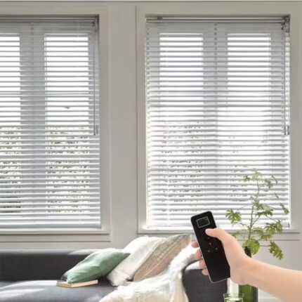 Easy Clean Waterproof Horizontal Automatic Electric Venetian Blinds